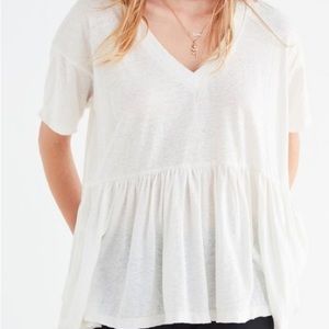 Truly Madly Deeply Urban Outfitters White Peplum Top, SIZE MEDIUM